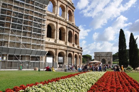 Colosseum and Arch of Constantine in Rome. Photo by Leon Mauldin.