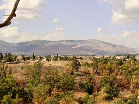 Gilboa as seen from Beth Shan. Photo by Leon Mauldin.