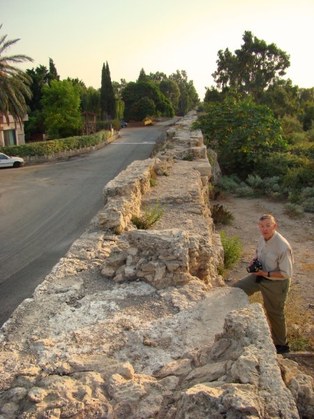 Beit Hananya Aqueduct as seen from top. Photo by Leon Mauldin.