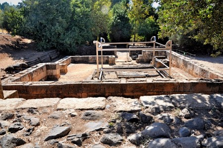 View of the altar where sacrifices were offered. Photo by Leon Mauldin.