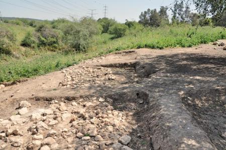 Recent Excavations at Gath. Lower wall of city. Photo by Leon Mauldin.